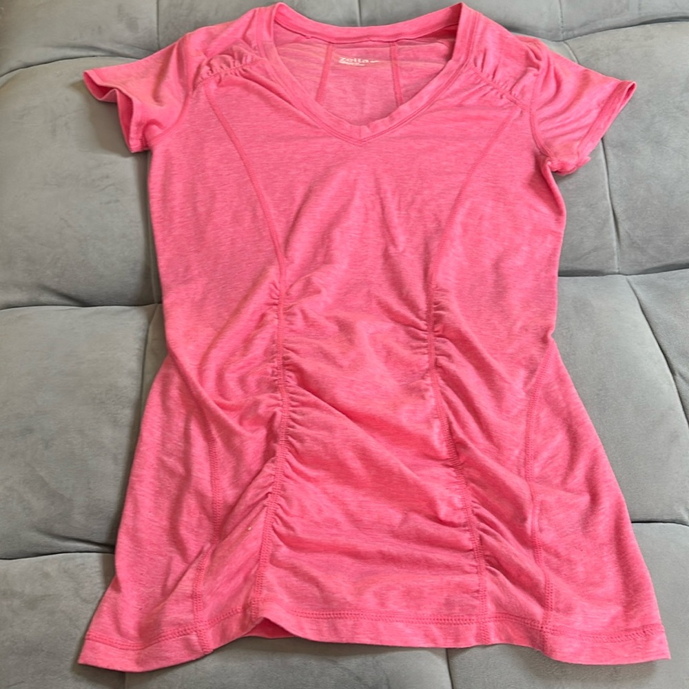 “Zella”: active t-shirt